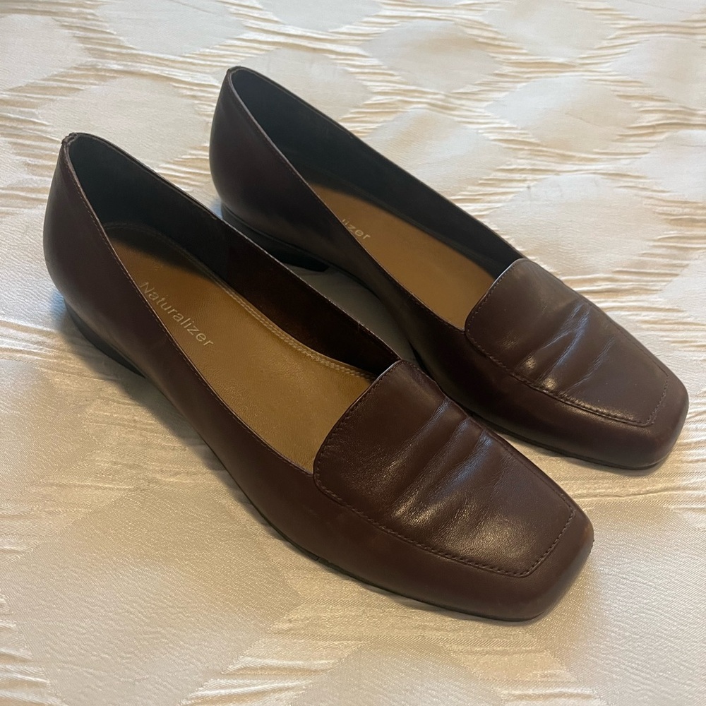 Naturalizer Brown Leather Flats 8N
